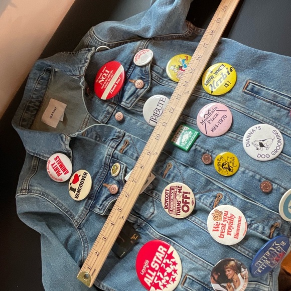 Vintage Jean Jacket Custom 80s 90s Pinback Buttons Pins Blue Denim Size Medium - Picture 6 of 7
